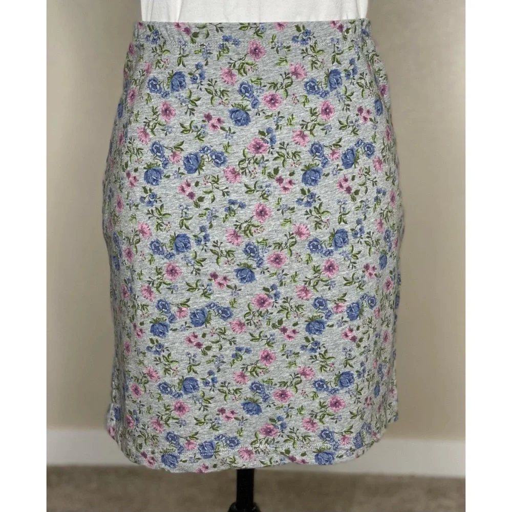 H&M Divided‎ Floral Miniskirt Women’s Size L